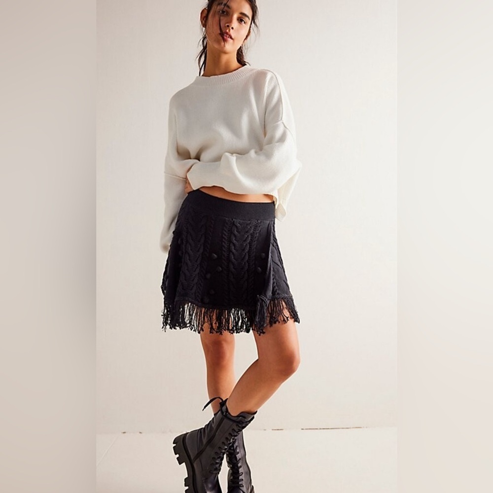 Free People Let's Get Cozy Swit Mini Skirt, crocheted, Navy,fringes, cable NWOT